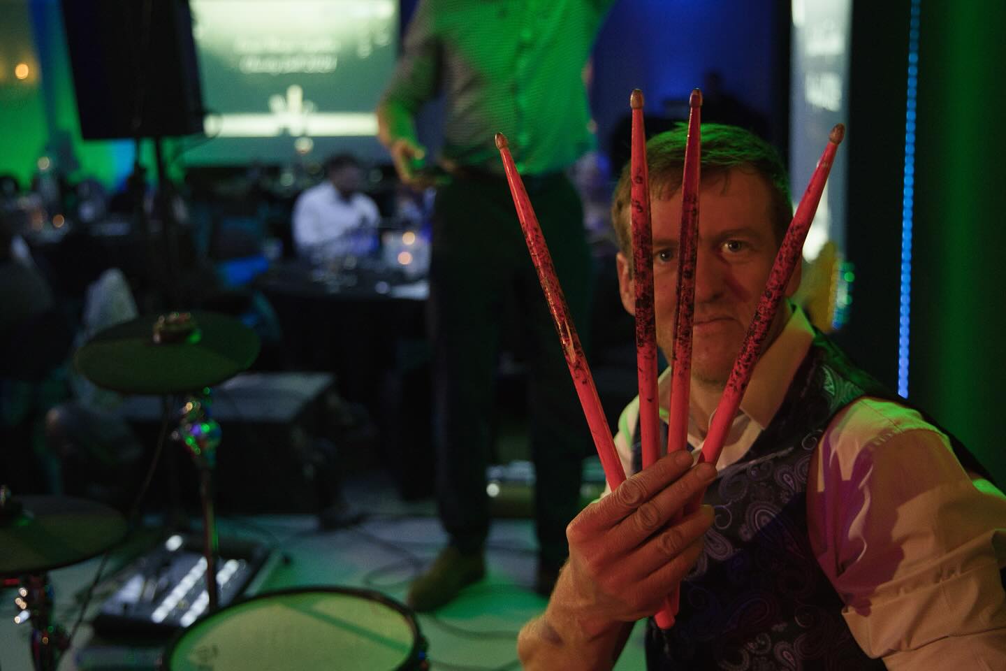 What a great night Friday was, playing at the Great Minds Together annual charity ball. Lots of money raised and a fab party too!
.
.
#cheshire #livemusic #music #band #partyband #functionband #party