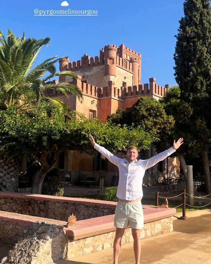 Congratulations Mr & Mrs Adams 💕
The most incredible day. 🤩 #athens @chloejessr @tomadams9