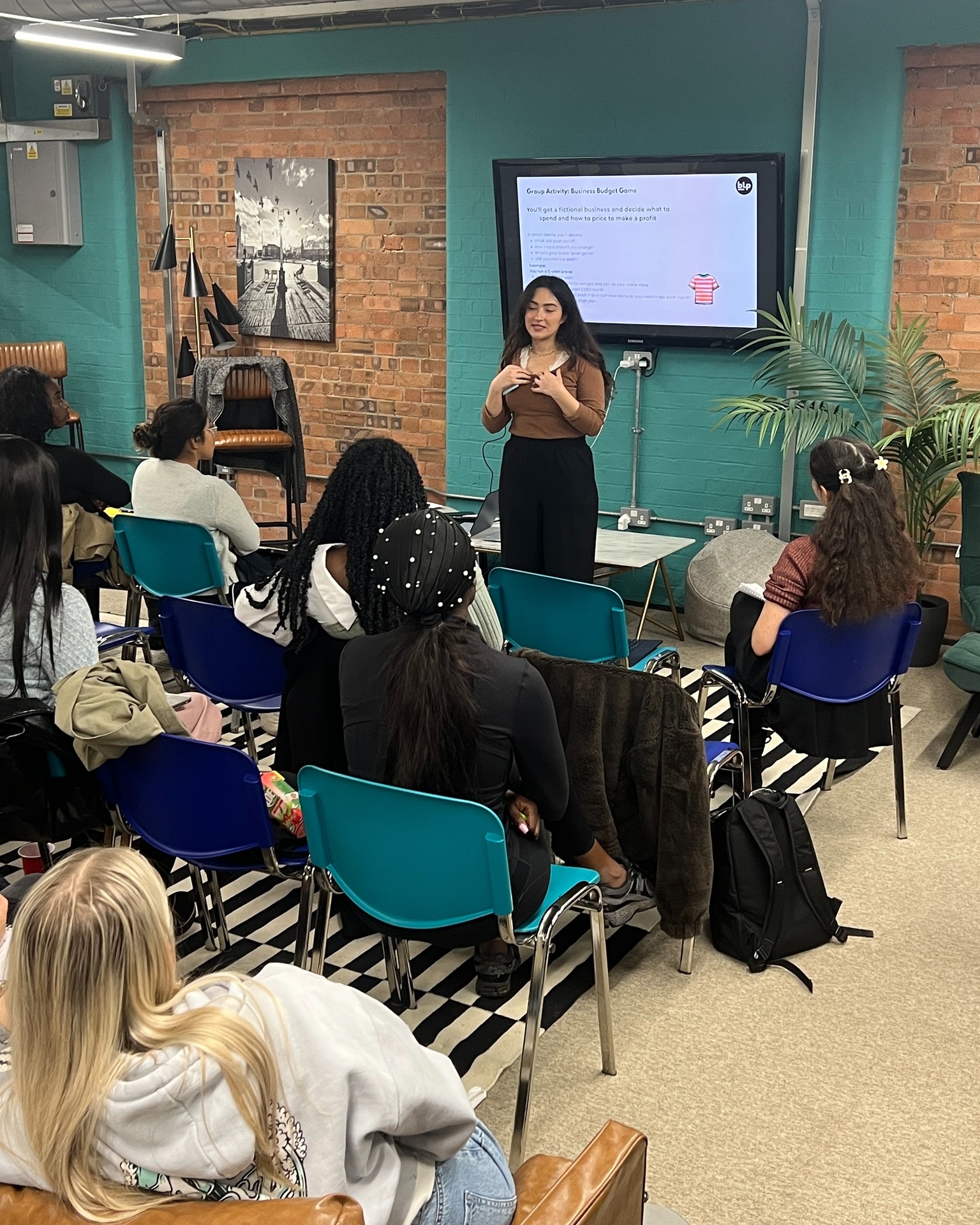 Ready to launch your business for FREE? Our fully-funded, 9-month Pathways programme is designed exclusively for 18–30-year-olds in London.
What's more?
Each participant receives over £18,000 worth of support, including one-to-one business coaching, digital skills training, workspace and event access, funding opportunities, connections to paid placements and a vibrant community of young entrepreneurs. Plus, a chance to win £6,000 in seed-funding to take your next big step.
To apply, check out the link in bio.