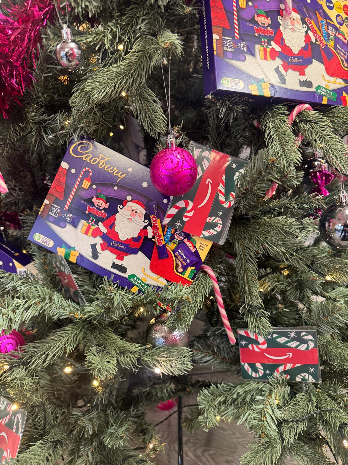 Merry Christmas Eve! 🎅🎄 The presents under the tre…