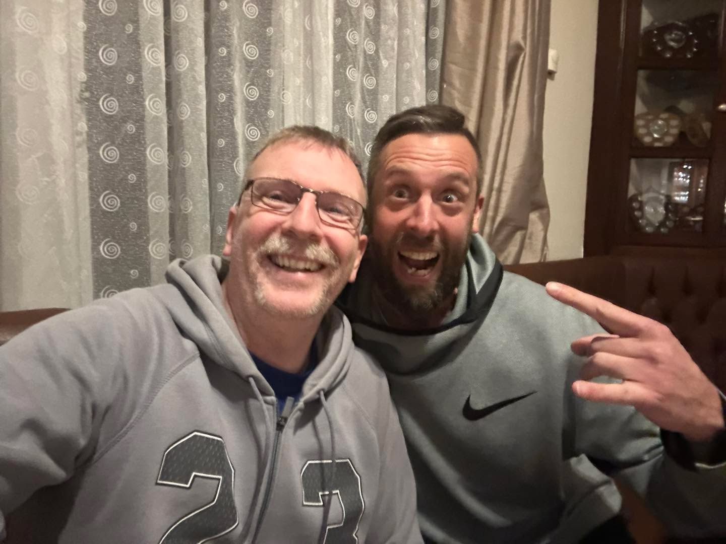 Happy birthday to club chairman Dave Cockerill 🎉🥳🎂
#community #basketballfamily🏀❤️ #Shrewsbury