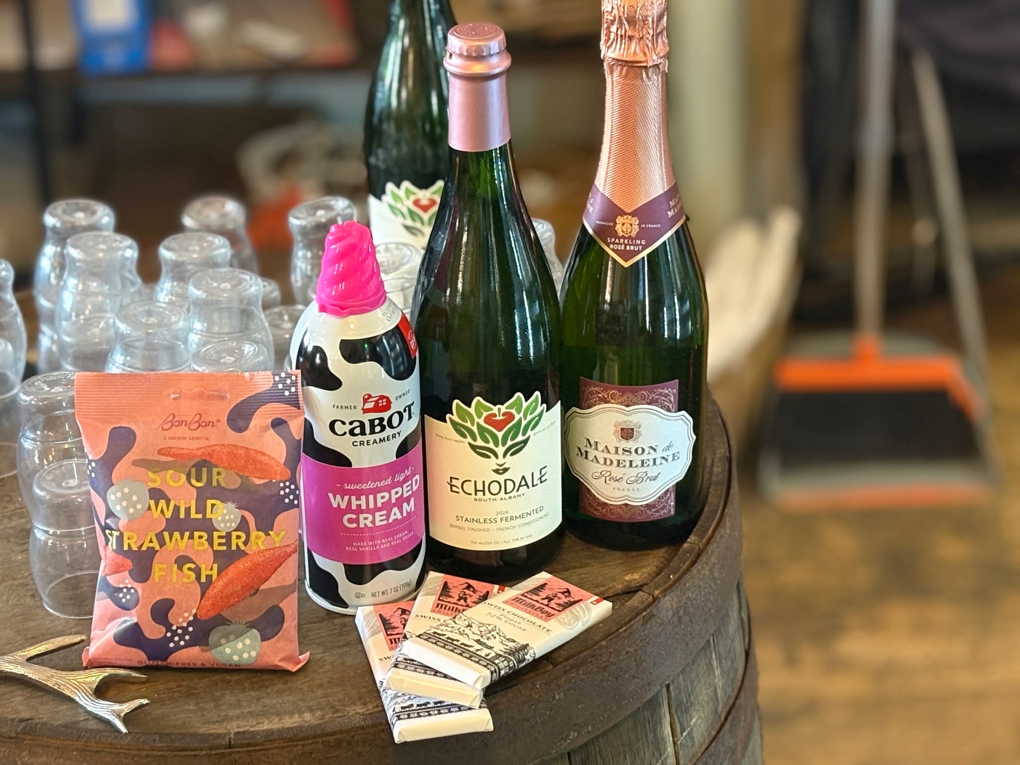 Valentine's Day is Saturday! Keep your dollars local and peruse our sweet line-up of chocolates, bubbles, pink treats, and other Valentine's essentials 😜