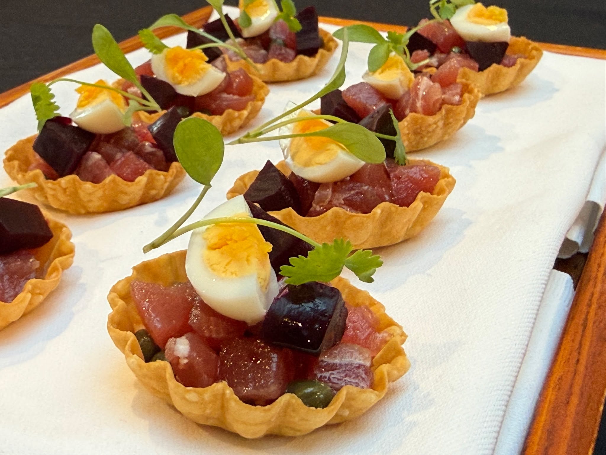 This is one of our snacks heading out to guests at a recent dinner party.
Tuna nicoise tart with preserved lemon puree. A really refreshing way to kick off dinner after canapés.
#bbq #bespoke #luxury #wedding #summer #barbecue #local #buffet #gardenparties #reading #dinner #passion #privatechef #caterer #party