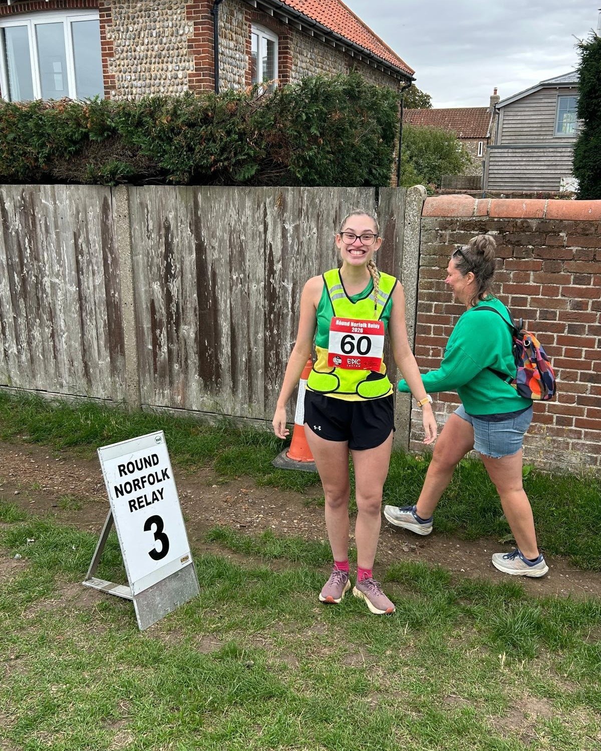 Well done to the BSRC team at the Round Norfolk Relay.
The relay consists of 17 stages, varying in distance, speed and terrain. Some stages take place along coastal paths, while others run across sandy beaches, with the longer-mile stages taking place in the middle of the night.
Setting off at 5 o'clock on Saturday morning from Kings Lynn, the BSRC teams baton made it's way around Norfolk to return safely back to King Lynn in an amazing 28hrs and 52mins.
Fabulous work from team Green and Gold. Now, time for coffee ☕