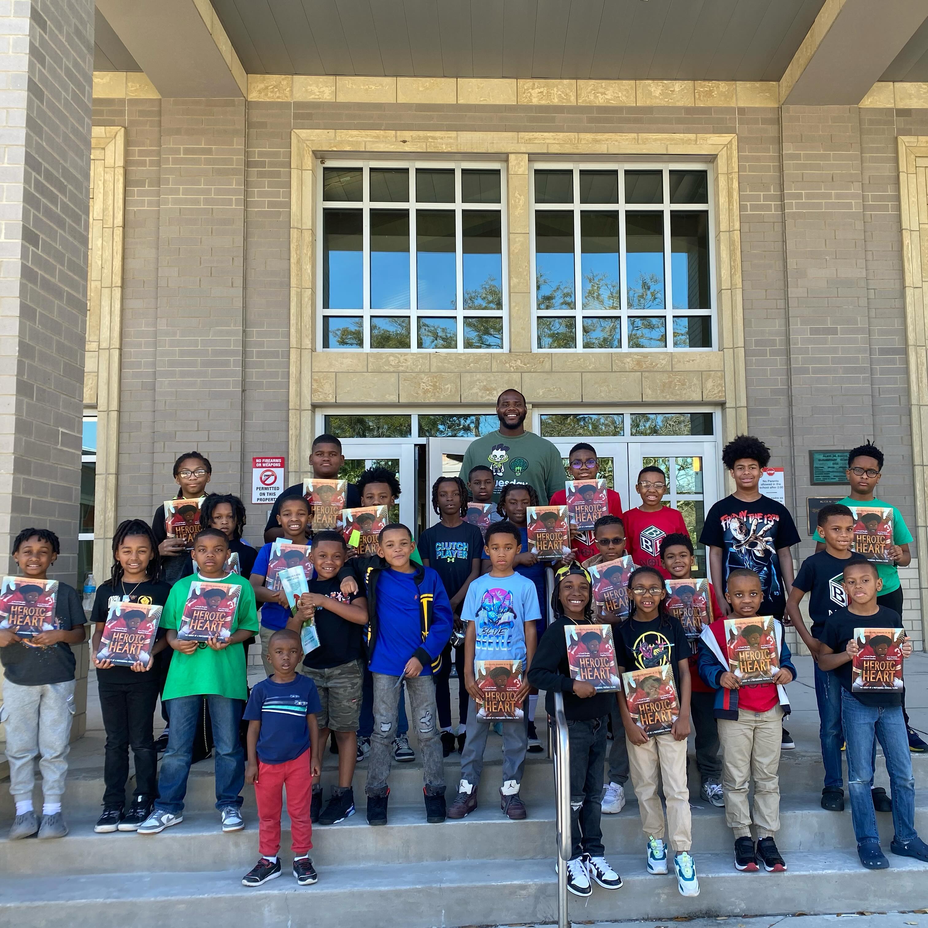 BBR’s 40th Book 📚 Club Selection. “Heroic Heart: An Illustrated Biography of Joe Delaney”
Guest speaker: @cl3_foundation
#black_boys_read_nola #black_boys_read_504 #blackboysread #blackboysmatter #blackboyjoy #read #reading #readingtime #readabook #readmore #readingisfun #readingforfun #readingchallenge #readinglife #readingtogether #readingtochildren #readers #readersofinstagram #readingwithkids #readingmatters #readingispower #diversebooks #diversebooksmatter #diversereads #blackauthors #blackcharacters #blackauthors #bookclub #bookcommunity #representationmatters