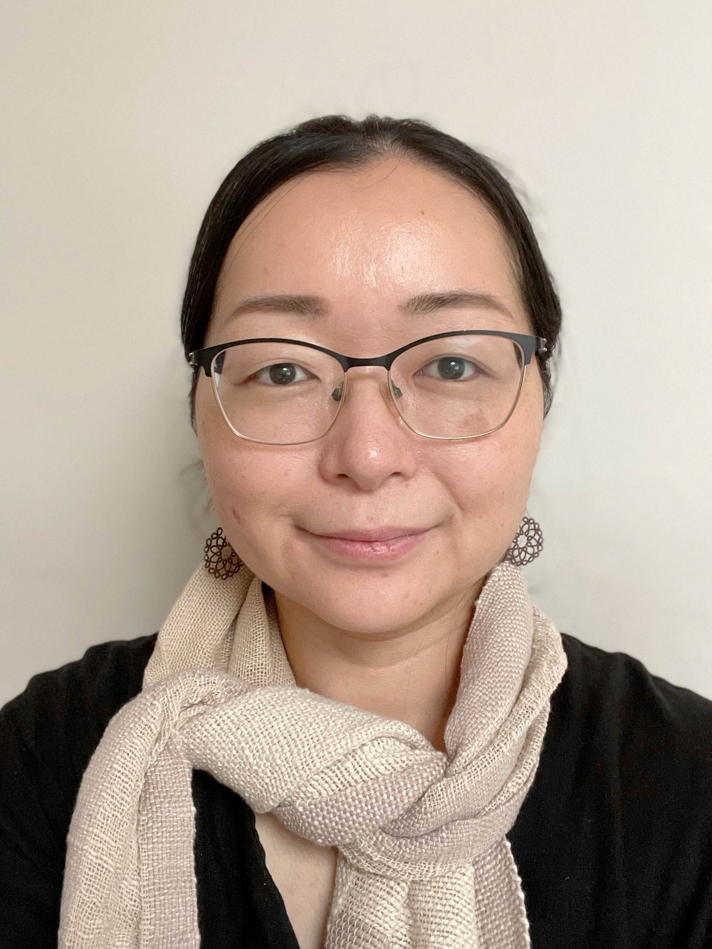 MEET THE MAKER: MIKIKO FROM BOTANICAL WEAVER
Mikiko creates handcrafted pieces made from natural textiles that connects people with nature and tradition. Her incredible craftsmanship is a story that starts with the spinning the yarn to the weaving the fabric that she then creates beautiful accessories from.
#ShopLocal #morningtonpeninsula #australianmade #mornington #supportlocal #mainstreetmornington