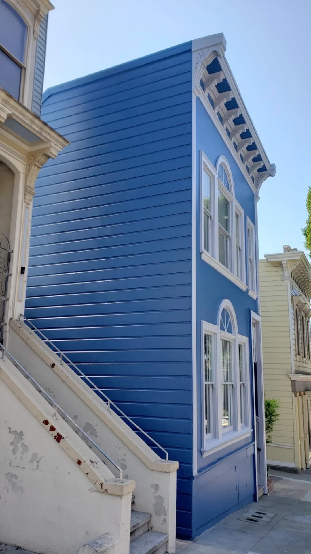 We couldnât be more pleased with the amazing transformation. đ¤Š
We had the opportunity to work on an older property and decided to make it stand out with a vibrant blue and white trim.
We know that sometimes choosing a bold color for a space can be intimidating, but if you go for it, you may be pleasantly surprised with the finished look!
Are you looking to go for an out-of-the-box look? Contact us today, and letâs make it happen.
#cgcoatings #commercialpainting #paintingcompany
#professionalpainting #housepainters #designinterirors
#commercialpaintingcompany