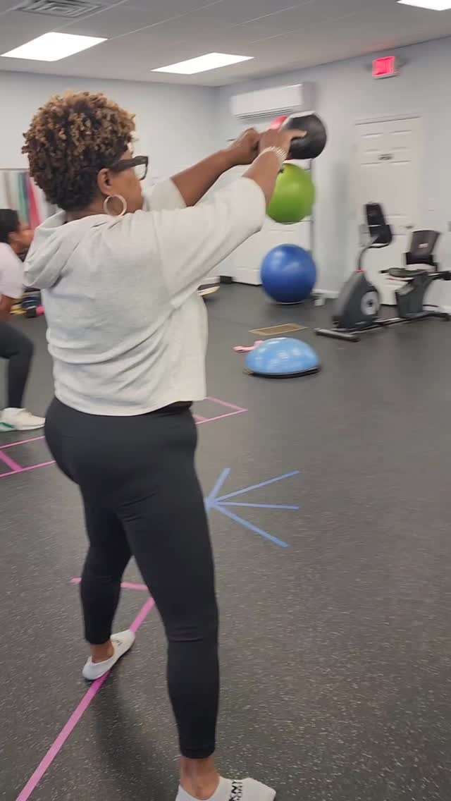 Yes yes 🙌🏽 NEVER QUIT!! It's 💫MAKE IT HAPPEN MONDAY 💫 and the #goalchasers are Goalchasing ookkay!! #mondaymotivation The Hustle continues!! #newbeginnings #personaltraining #PrettyBeastModeFitness
Book your FREE FITNESS ASSESSMENT TODAY Www.prettybeastmode.com
Coach Vee 908.531.7387
