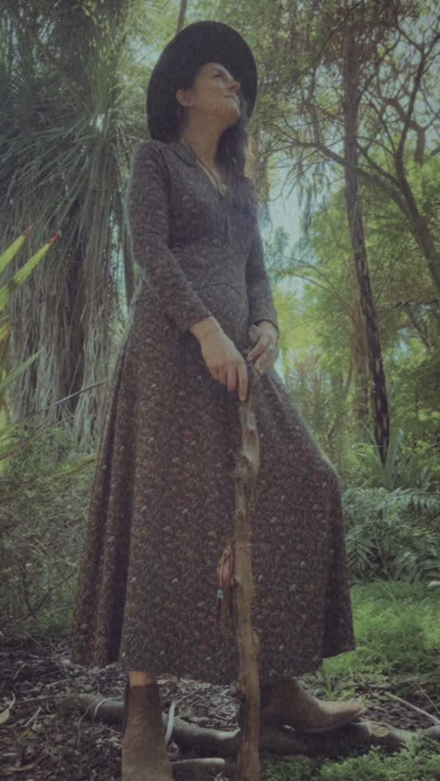 Hope to see you there friends! 🤍🤍As part of @melbfringe proudly supported by @wildatheartcommunityarts 🕊️ #footscray #naarm #festivallife #folkfestival #folksinger #singersongwriter #artistswithdisabilities