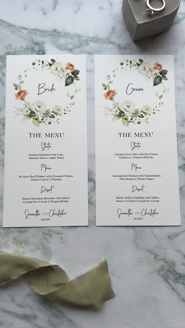 💜 WEDDING DAY 💜
Congratulations to S&C who got married yesterday at the beautiful @eaves_hall
What a gorgeous day they had for it too ❄️☀️
They chose my Sage design and added a touch of burnt orange and darker green to tie in with their autumnal colour scheme #weddingday