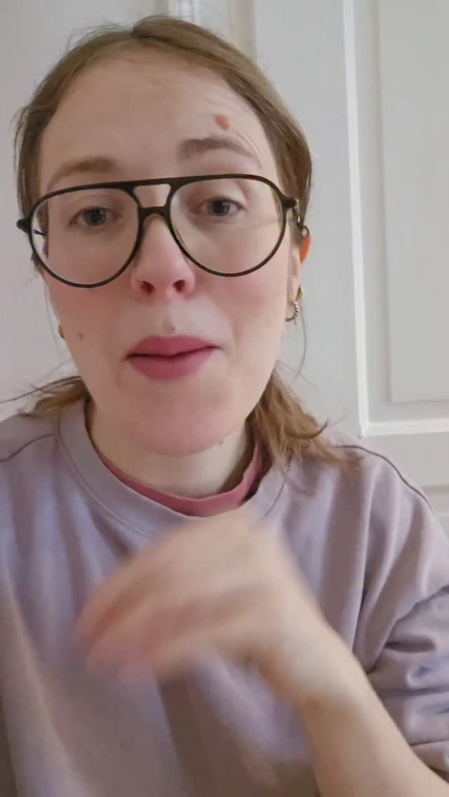 Welche ungewöhnlichen Geschmäcker feiern eure Kinder?
Fun fact: eure Kinder kennen auch schon den Geschmack "eures" Essens - das Fruchtwasser und die Mittermilch enthalten nämlich Aromen aus eurer Nahrung :)