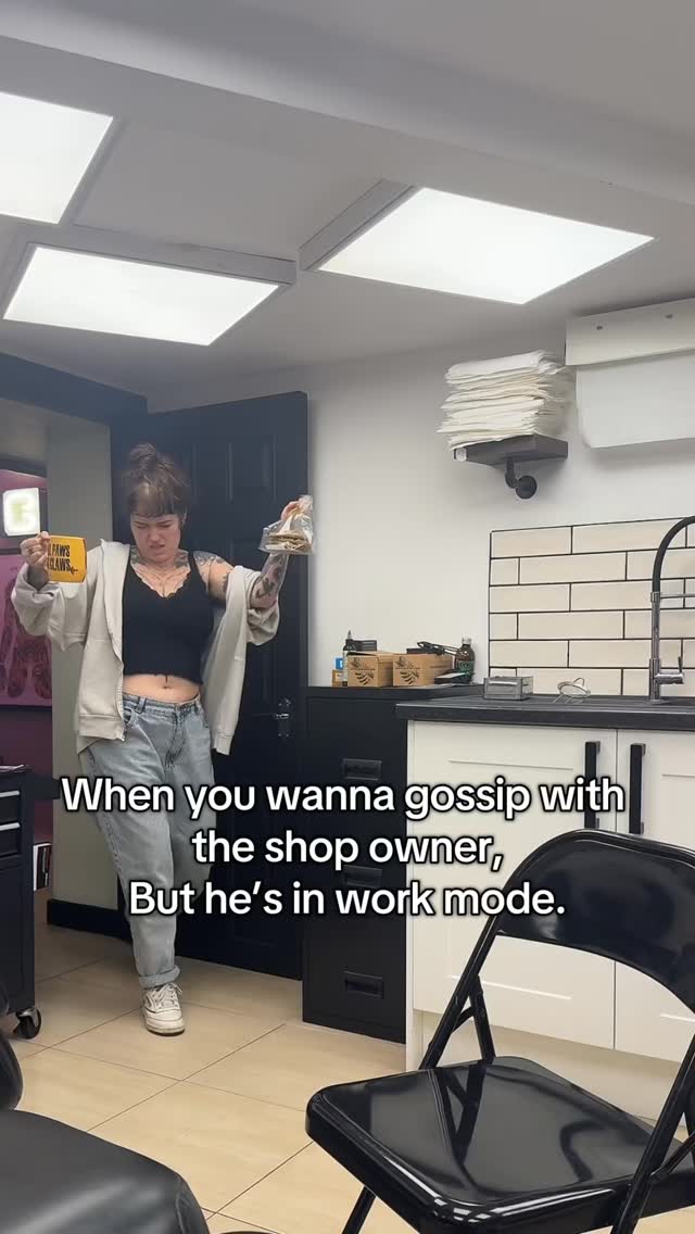 I guess @ctptattoo haaaaaates meeeeeee 😭
Walk ins welcome I guesssss 😭
Dm to book 😭
#gossip #gossipgirl #tattoostudio #londontattooartist #londontattoo #kingstontattoo #piercing #kingstonuponthames #fyp #girlypop