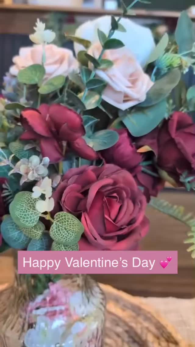 Happy Valentine’s Day! ❤️
Wishing you (and the one who makes your heart skip) a day full of softness, warmth, and little moments that feel like love.
•
•
•
#modernmindbodymassage #valentinesday #valentines #massage #smallbusiness