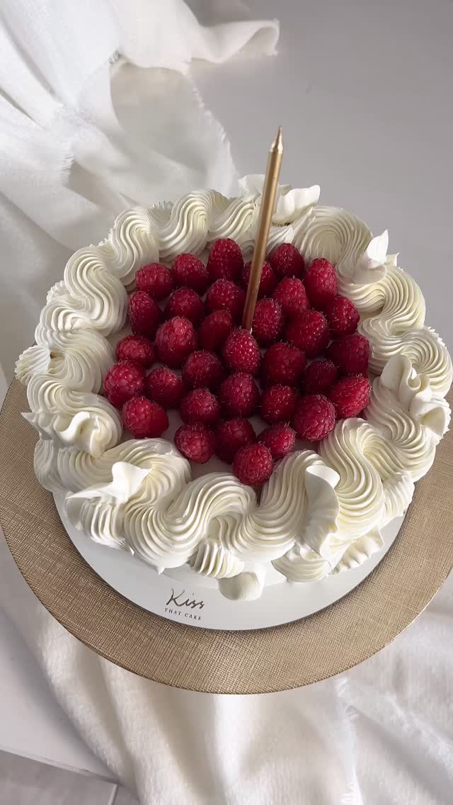Order your cake before you arrive in Ibiza.
New for 2026 — designed for effortless celebrations.
Shop via link in bio.
🎂 shop.kissthatcake.com
#ibizavilla #ibizaparty #ibizatravel
ibizaluxury ibizayacht