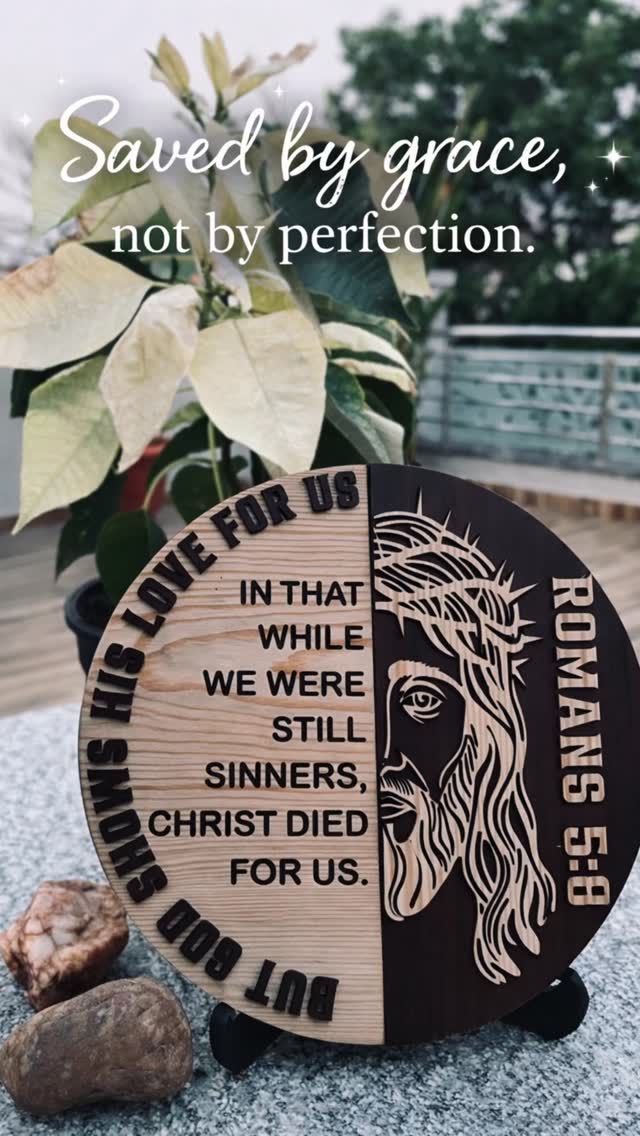✨ Saved by grace, not by perfection.
A love so powerful, it found us even in our brokenness…
A grace so deep, it chose us before we could ever deserve it. 🤍
This piece is more than just décor — it’s a daily reminder that you are loved, forgiven, and chosen. No matter where you are in your journey, His grace meets you there.
🕊️ Let your space reflect your faith
🌿 Let your walls tell His story
Order yours now through our website — avivcraft.com link in bio ✨
#SavedByGrace #FaithOverPerfection #ChristianHomeDecor #goodfriday✝️