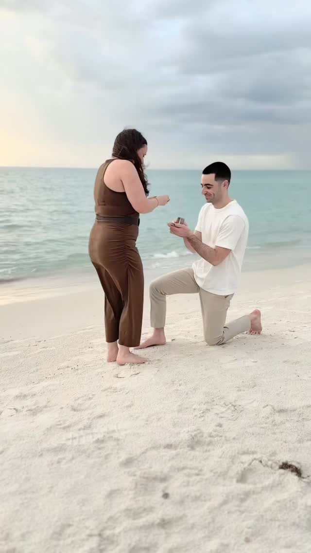 where it all begins ♡︎
#swfl #swflphotographer #bonitasprings #photographer #engagement
