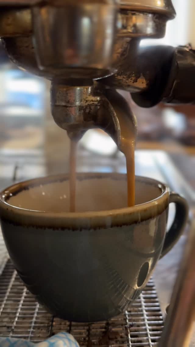 It's not that I NEED coffee... 💁♀️💅
If this is you, we've got you covered!
📍O'Deli 4 New Market, Otley
Monday - Saturday 9:30 - 4:30
Closed Sundays
📍Bagels & Bakery by O'Deli - NOW SERVING TAKEAWAY COFFEE!
9 Market St, Otley, West Yorkshire
Friday & Saturdays 9am - 3pm (for now!)
#GlutenFreeFood #YorkshireCafe #CoeliacFriendly