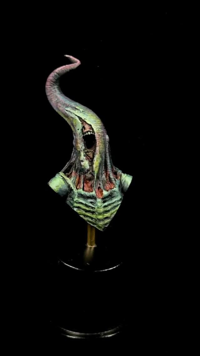 Nyarlathotep Sold! Introduced some painted minis to my site and this guy already found a new home 💚🖤💚
Thanks @digbaddy72 🤘🤘
👉Check what’s still available at JinxedArt.com
Stay tuned for more shop drops✨
.
.
.
#Nyarlathotep #microbust #impactminiatures
#pedrofernandez #acrylicpainting