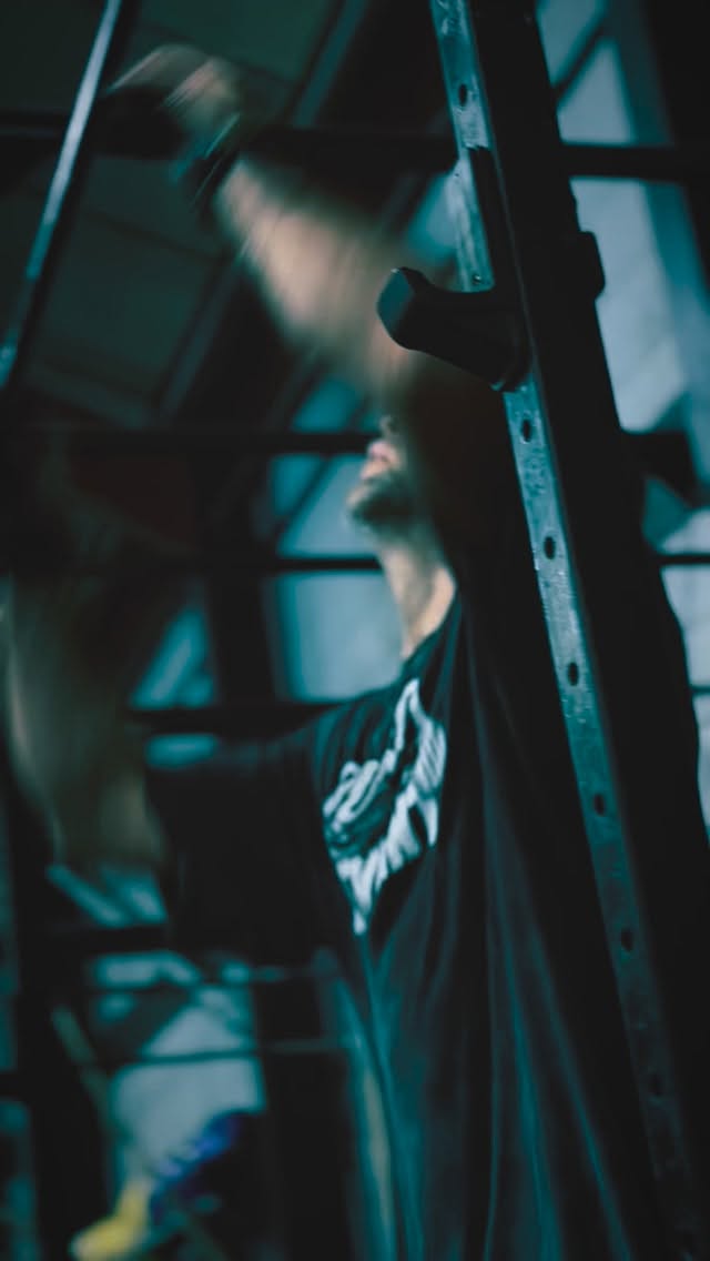 8 of this, 8 of that and so on so forth.
•
•
•
Athletes built at @crossfitdeviant
#hardwork #intensity #machines #family #teamD