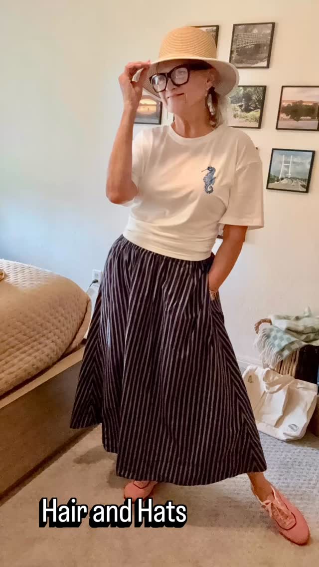 I love to wear summer hats, 👒 but sometimes we don’t know what to do with our hair! I’m sharing all the tips that work for me. The side pony is my favorite. I’ll leave you a link in my stories for this fun seahorse T-shirt, and the pink 🌸sneaks. I found the striped skirt at a discount store and I wear it all the time. Do you love hats? #thymemag #hats