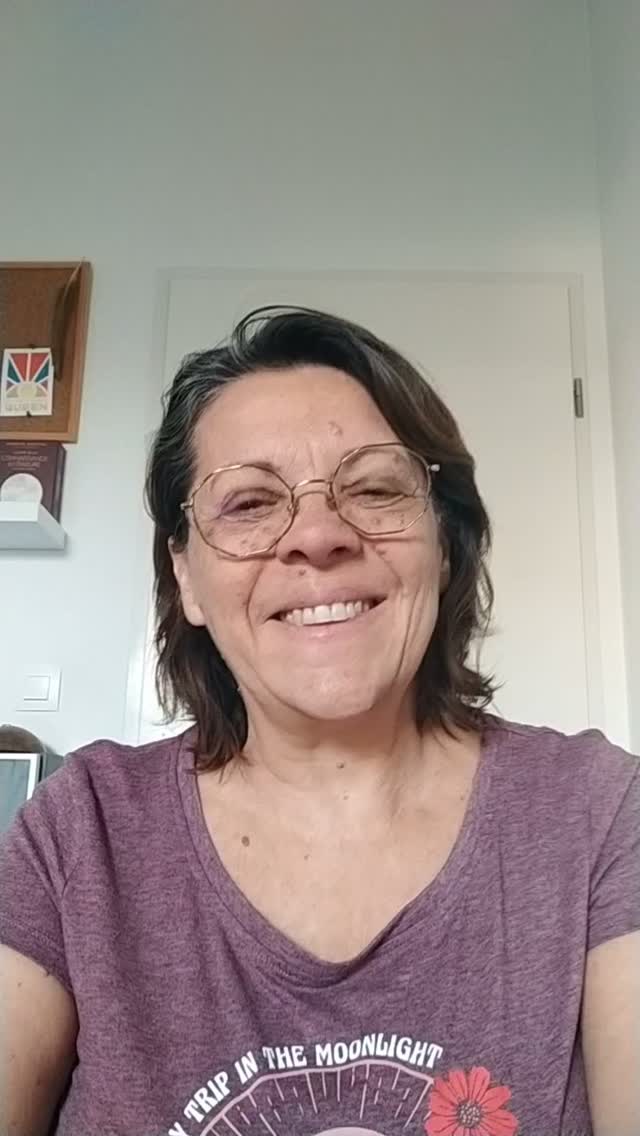 Cette semaine on fait appel à notre guérisseur intérieur pour nous aider à dépasser les difficultés que nous rencontrons. On peut avoir besoin de faire appel à un guérisseur extérieur aussi, mais on sait qu'une partie du pouvoir de guérison nous appartient. On essaie de garder en tête que la patience est de mise quoi qu'il arrive car personne n'a de baguette magique pour résoudre tous nos problèmes.
On apprend à respecter notre rythme juste et à prendre le temps qu'il faut.
#connaissancedesoi #archetypes #energetique #oracle #intuition