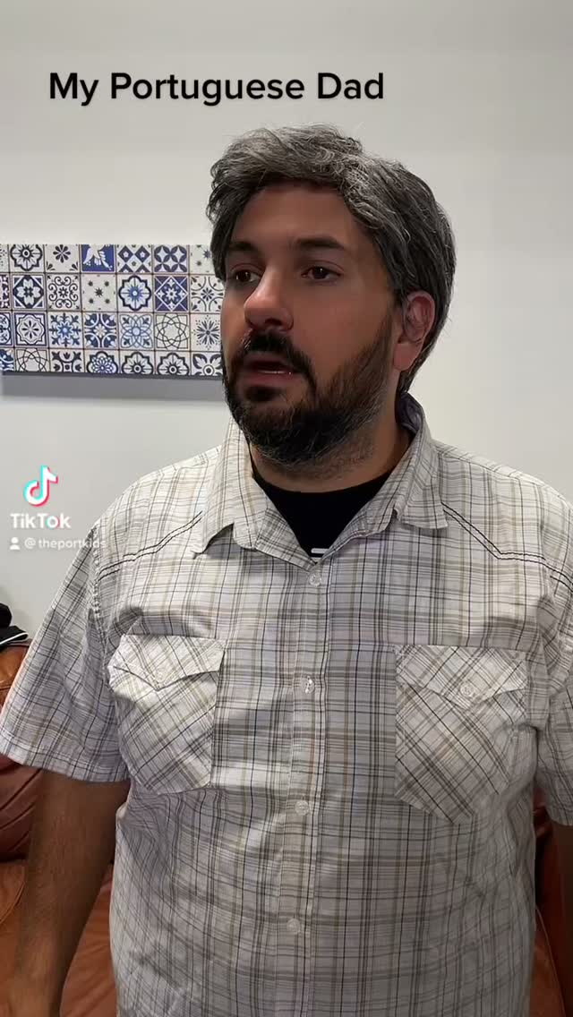 Portuguese dads: "Everyone's addicted to their phones these days." 🇵🇹😤
Also Portuguese dads:
Watches a guy eat a whole rotisserie chicken for 37 minutes.
"Shhh... this is interesting." 😭
If he wants a bit of live entertainment, we are on tour! Tickets available in bio or on our website www.portuguesekids.com