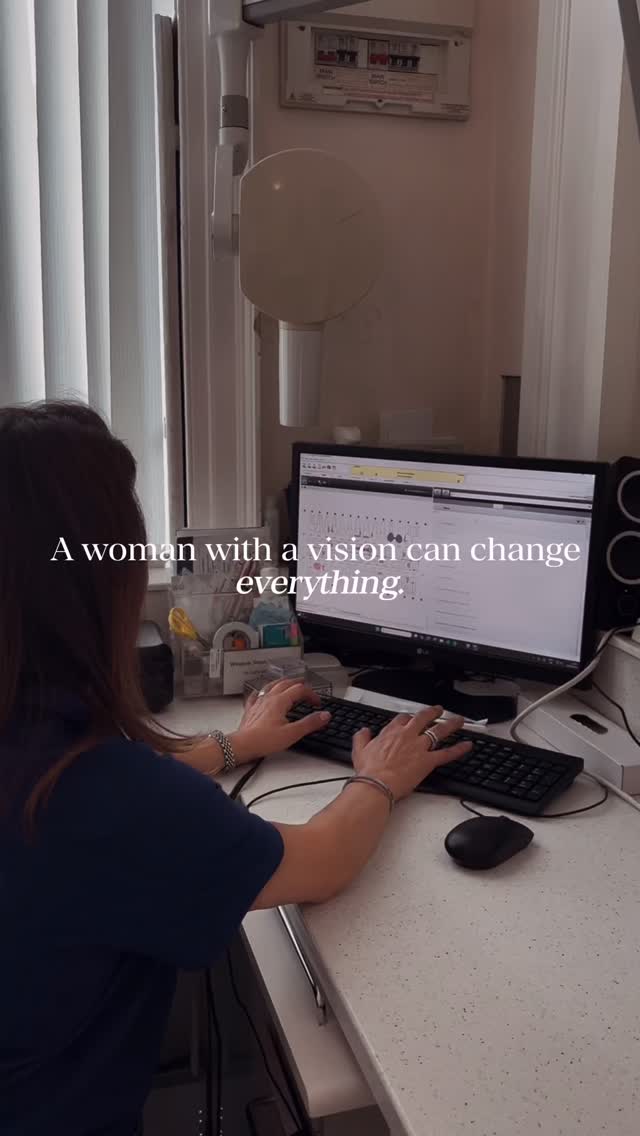 Building a business, leading a team and creating a practice you truly believe in doesn’t happen overnight. It takes courage, resilience and plenty of trust in your own vision.
For Dr Laleh, it’s been about creating something that reflects not only her experience in dentistry, but her values too. Thoughtful care, high standards and putting people first.
20+ years on, and the vision is still evolving ✨