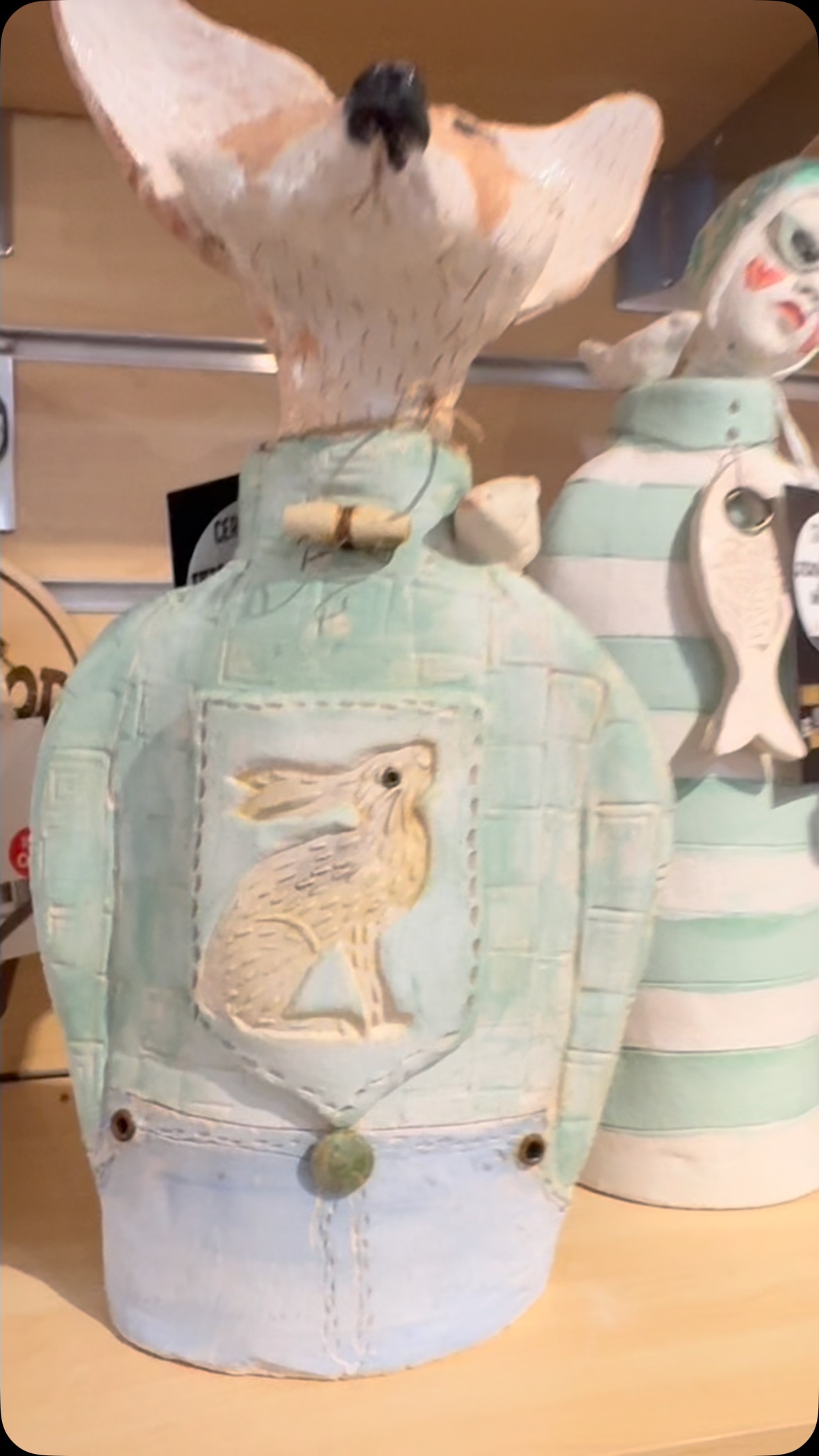 🐰 🐰 BUNNIES ALTERT! 🚨Easter is around the corner and Easter bunnies are popping up everywhere in store. Pop in and grab one.
#morningtonpeninsula #mornington #mainstreetmornington #shoplocal #supportlocal