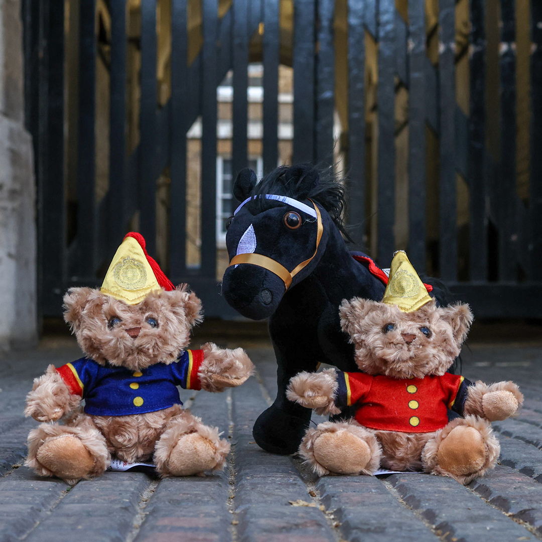 We're proud to see our plush creations featured by the @householdcavalrymuseum!
From the iconic Household Cavalry Horse to the charming Blues and Royals Bear and Life Guard Bear, these custom plush celebrate the heritage and pageantry of one of Britain’s most distinguished regiments.
Each piece was thoughtfully designed with attention to historical detail.
.
.
.
.
.
#PlushToys #HeritageDesign #HouseholdCavalry #MuseumMerchandise #GiftDesign #MilitaryHistory #BluesAndRoyals #Plush