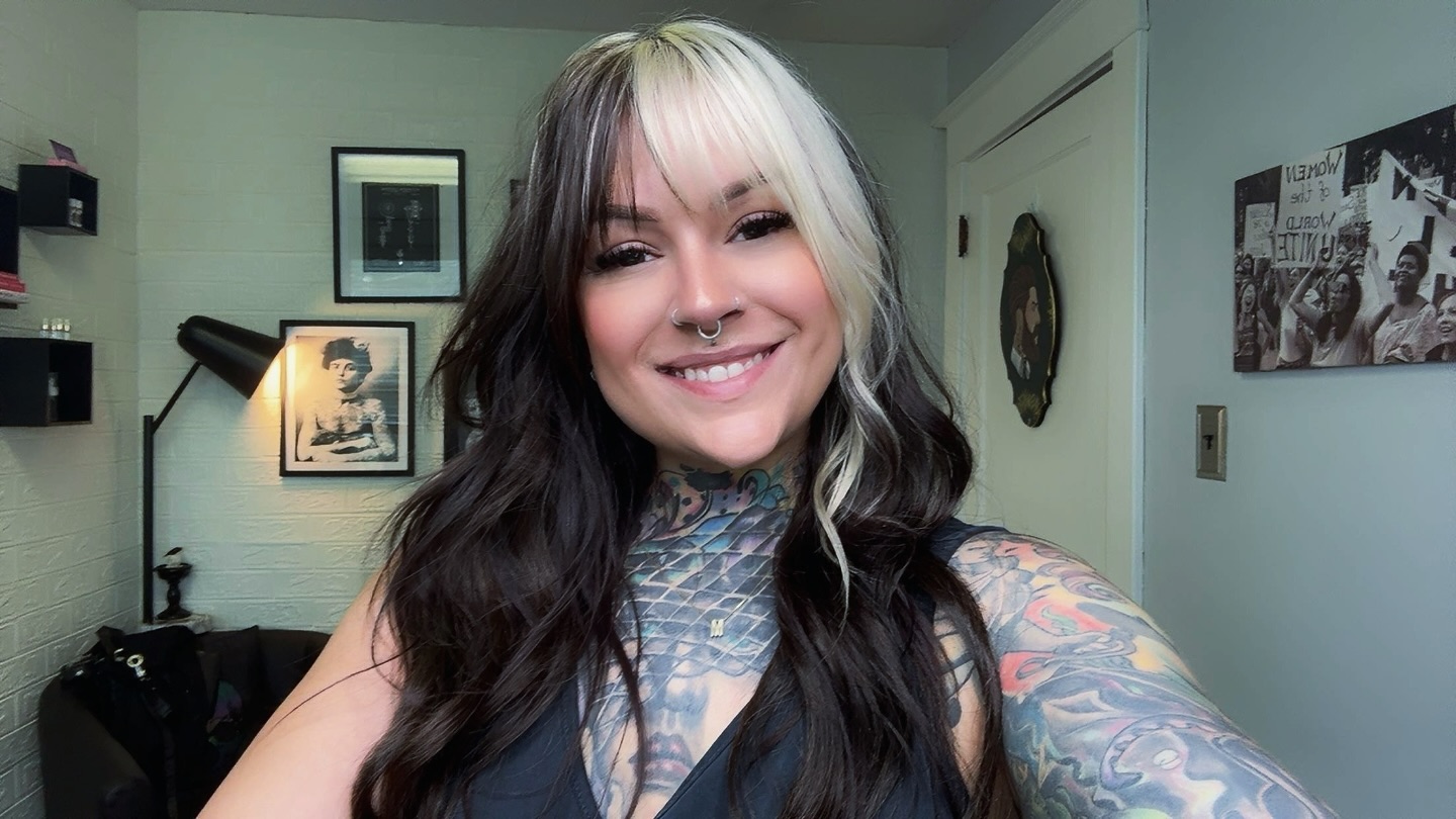 Don’t forget about my new BACKTOSCHOOL special for $100 OFF new brow and lip services ✨
.
Use code BACKTOSCHOOL when you book online @ bladesandbevels.com 💕
.
#backtoschool #morningready #microblading #combinationbrows #ombrebrows #powderbrows #lipblushing #harrisonburg #alexandria #va