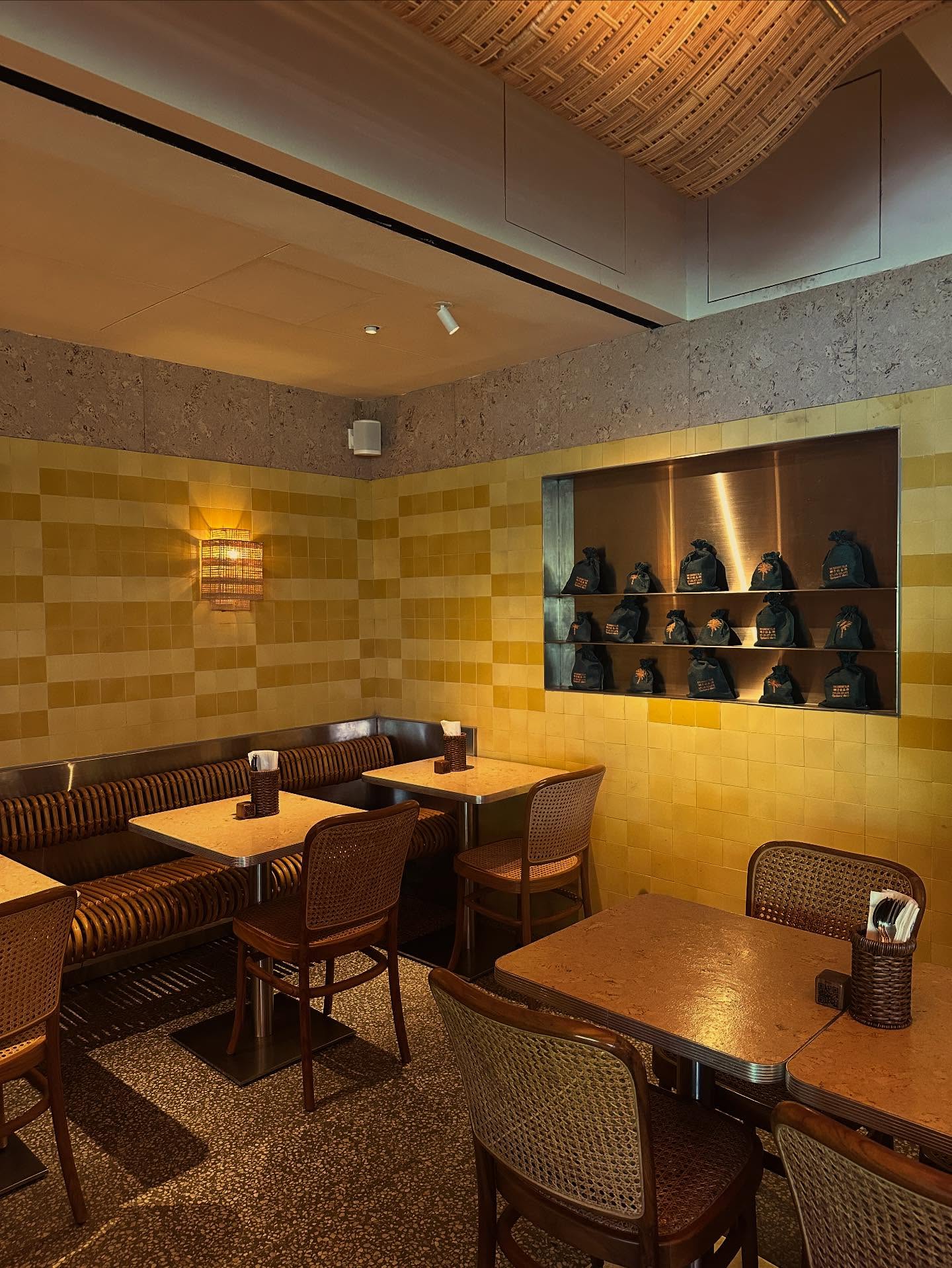Spotted at @thecoconutclub at New Bahru, Singapore: where traditional craft meets modern. The interplay of warm rattan and sleek stainless steel creates a space that’s unmistakably contemporary while honouring Singapore’s culinary heritage. This is how you design a restaurant that tells a story—through materiality, not just menu, thanks to @nice_projects
#retaildesign #interiordesign #restaurantdesign #newbahru #thecoconutclub #rattandesign #materialpalette #contemporarydesign #designdetails #spacesthatinspire #singaporedesign #restaurantinteriors #designinspo