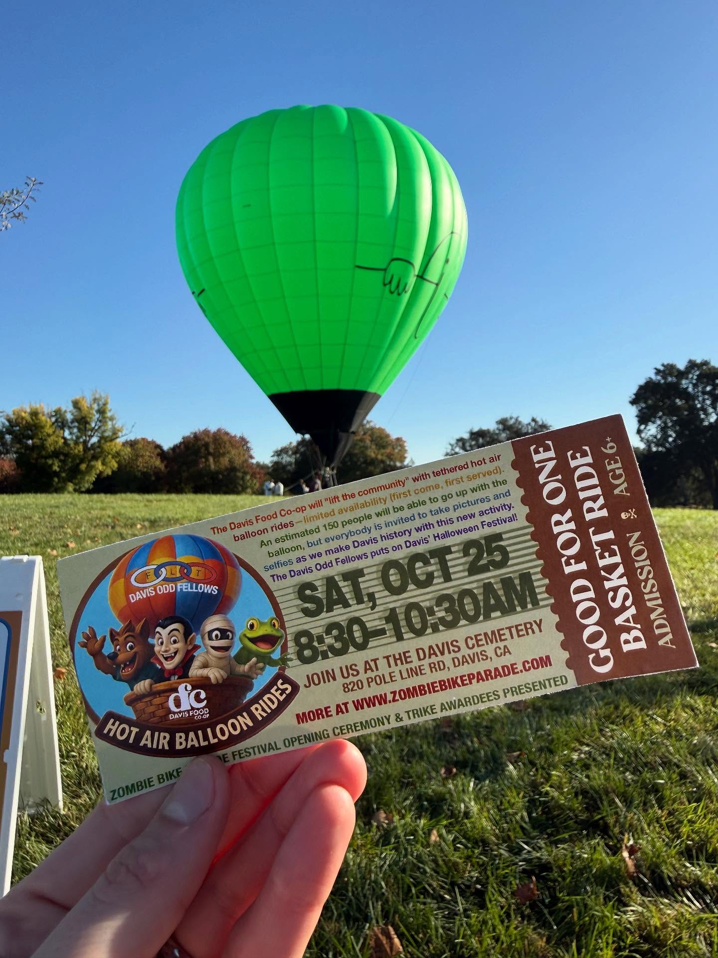 🎈 Thank You, @skydriftershotairballooning ! You truly put Davis on the map with the city’s first-ever FREE tethered hot-air balloon rides for the community! 🌤️
The Davis Odd Fellows team were the organizers who made this high-flying moment happen — a truly uplifting way to close out our Halloweekend Festival. 🚴♀️🎃
Check out these photos and more at https://www.zombiebikeparade.com/2025-hot-air-balloon
We’re sorry to those who didn’t get a chance to go up — the demand was sky-high! ☁️ But everyone who stayed until the end got a rare treat: stepping up to the balloon basket and helping ignite the flame 🔥
And to top it off, the Davis Odd Fellows and Smartz Graphics were super generous with endless raffle prizes, making sure everyone walked away a winner! 🎟️🏆💜 We must have given out a dozen shirts, a couple dozen sweatshirts, and a few dozen Coffee Time board games, not to mention 30 bags of candy!
What a morning. What a memory. What a community. 🙌💫