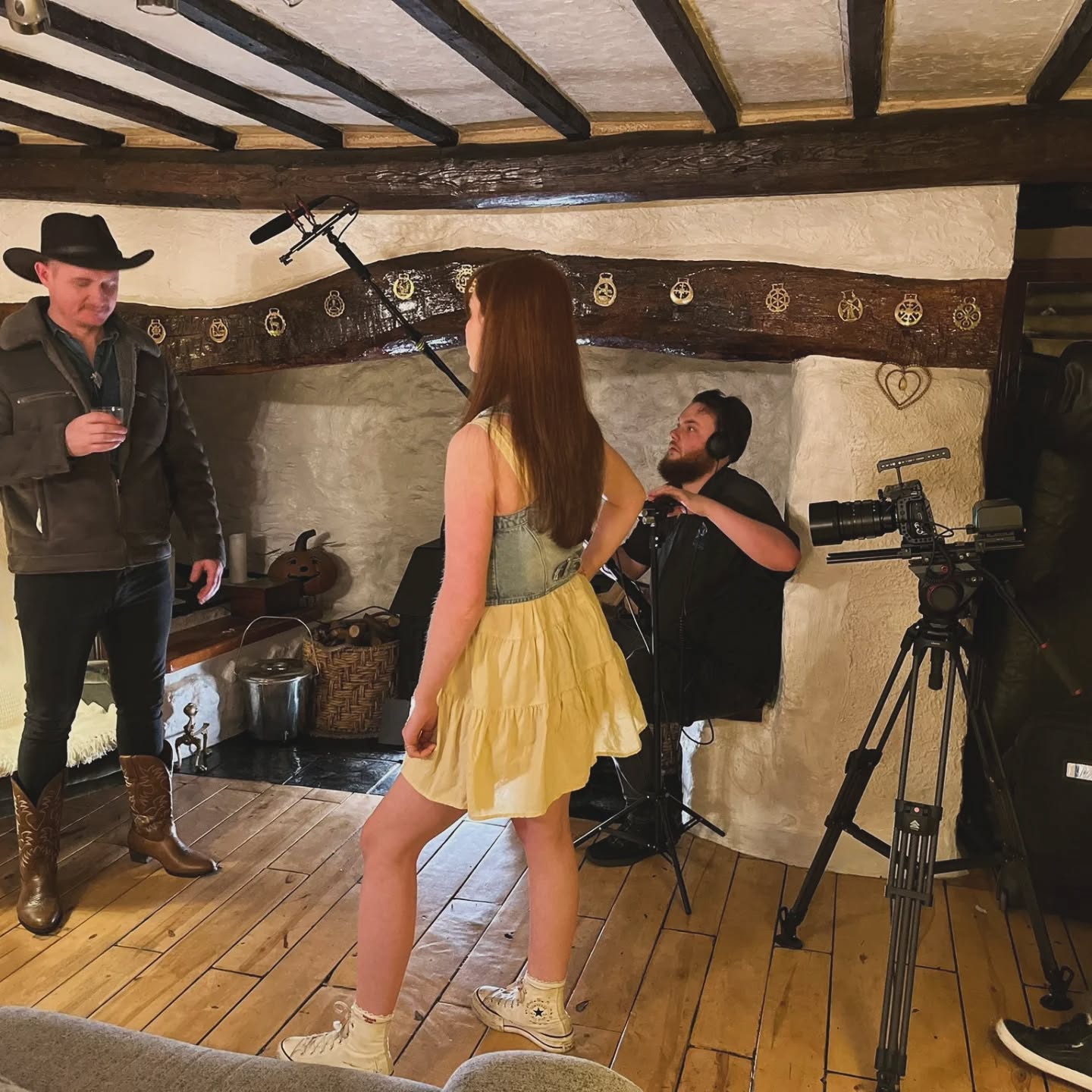 We had an amazing time in Bangor shooting 'Fool For Love' actors showreel scene in a beautiful farm cottage.
Another great day with @adam_urey and the rest of the team. Thanks for looking after us on the shoot.
Fantastic team, brilliant location.
@amy_cjackson @x_olivia_martinx @amandacfarrow