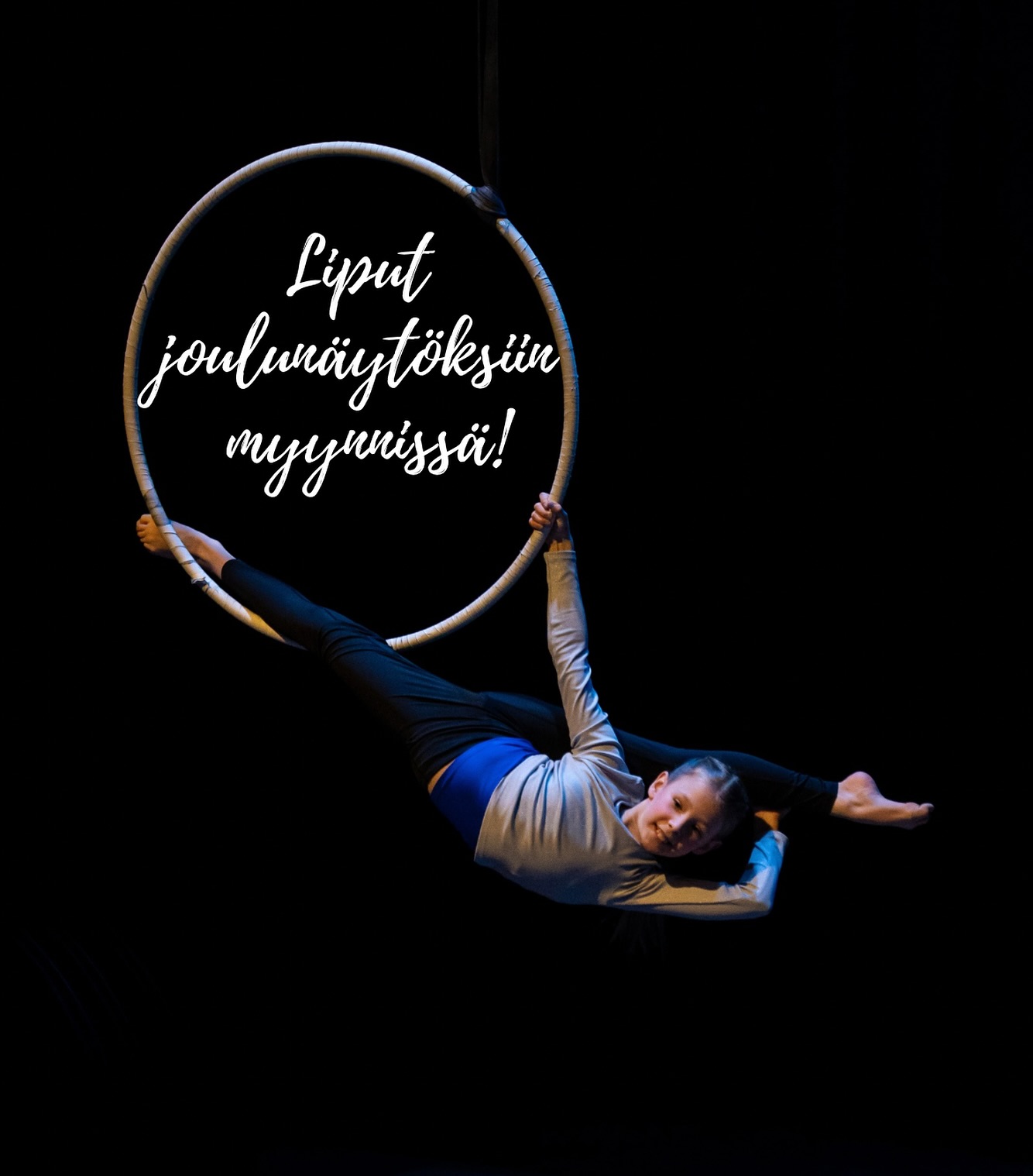 Liput Roof Aerial Clubin joulunäytöksiin nyt myynnissä! ✨
•Nova Star ilma-akrobatiakilpailu 28.11. Klo 17.30 (lippu.fi)
• Roof Aerial Club 14.12. Klo 15 (Liput Hobiverissa)
• Malmitalo 17.12. Klo 17.30 (lippu.fi)
📸: @takayamaproductions
#novastarkilpailu #ilmaakrobatia #sirkus #roofaerialclub #malmitalo #näytös