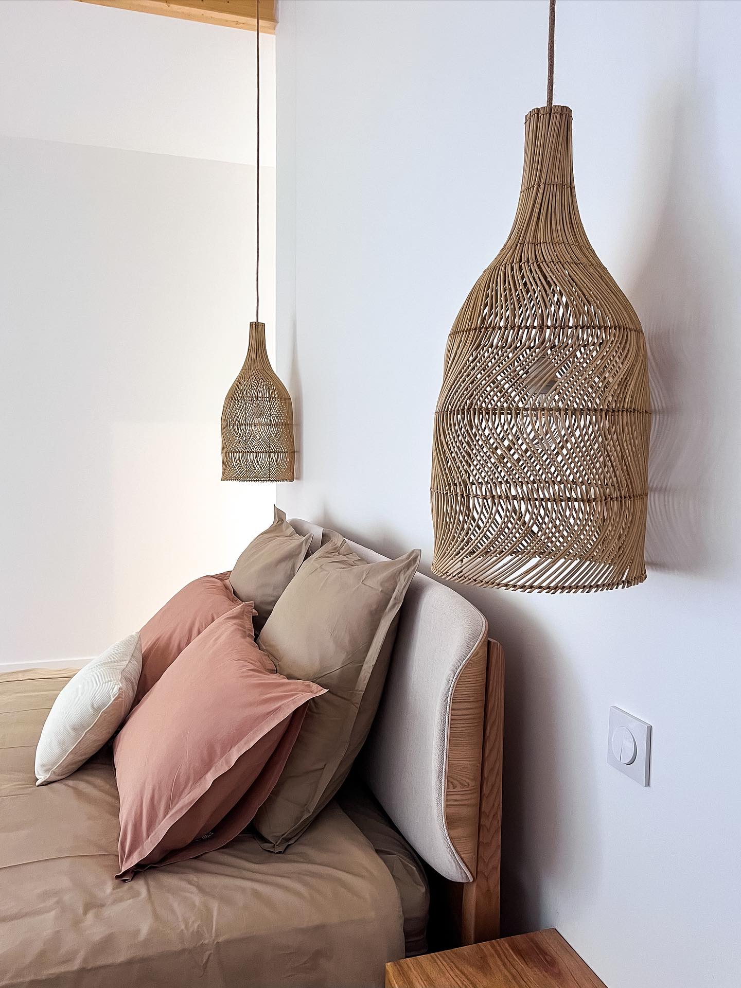 La cabane V2 🏡
La suite parentale
#renovationinterieure #architecturedinterieur #interiordesign #maison #renovation #agencement #decoration #surmesure #chambre #suite parentale #lauraberthelotdesign #messanges #landes