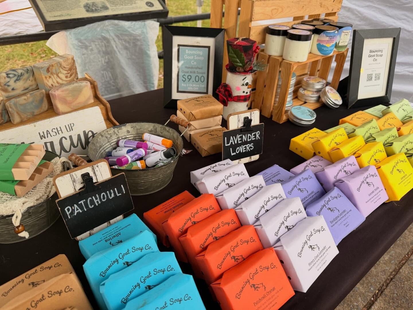 This weeks has been a whirlwind! Caught up on orders this morning. Retail order shipped to Painted Whims in Maryland and Bare MedSpa in Hanover.
I'm set up in Carlisle for Farmers On The Square but will need to leave close to 5:30 for another school concert.