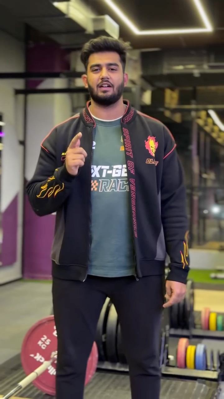 “Last call for lifters 🚨
POWER LIFTING COMPETITION
🗓 Registration ends TOMORROW
Prove your strength!”
#elitefitness #powerlifting #competition #navsari #fitnessgoals