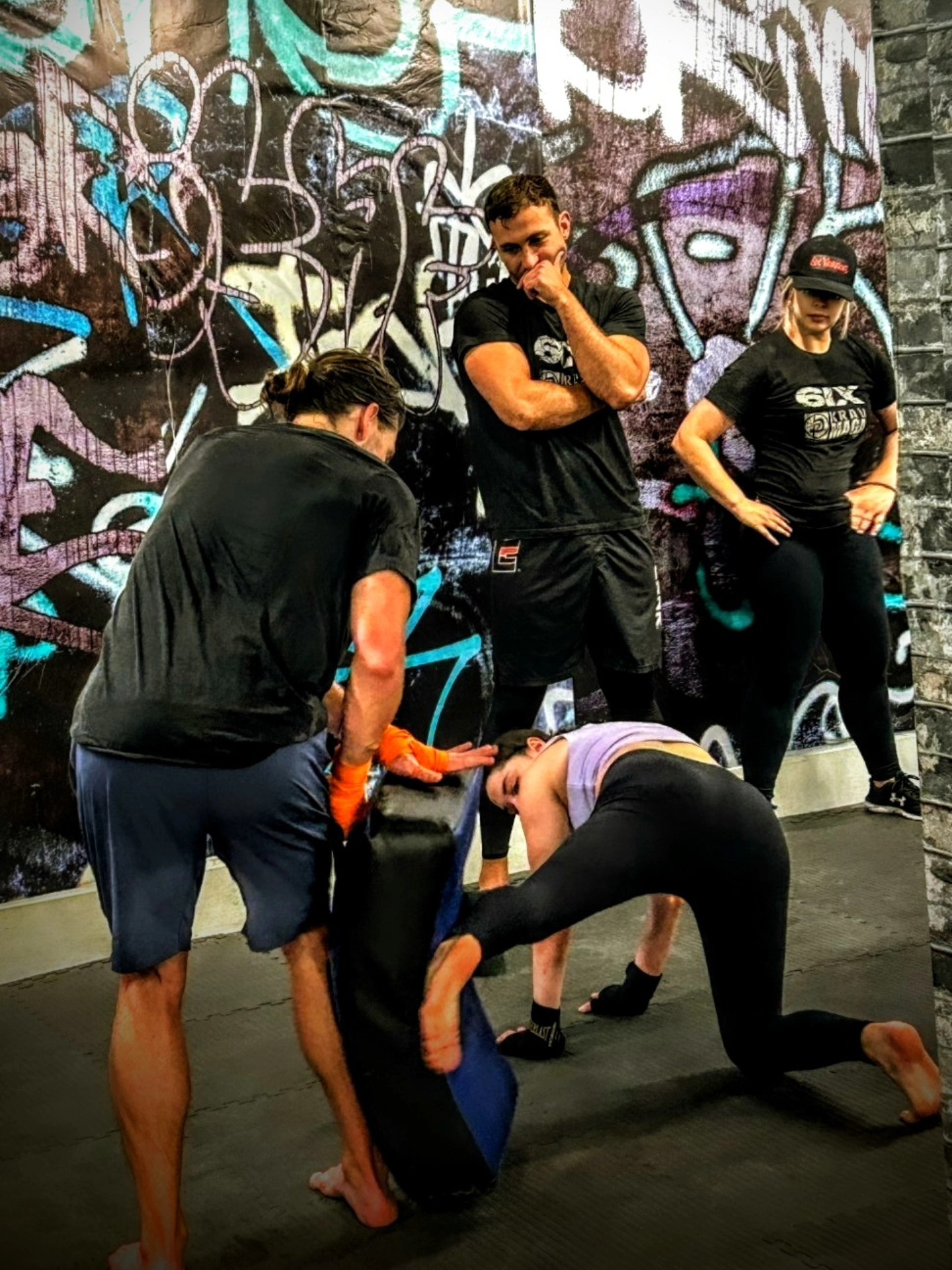 π· Credit: @nicky_y2003 // Level 1 testing outtake. Amazing effort and grit for 3.5 hours. Our warriors demonstrated training resilience and fortitude. πͺ πͺ #holdtheline #watchyour6 #6ixkravmaga #kravmaga #kapap