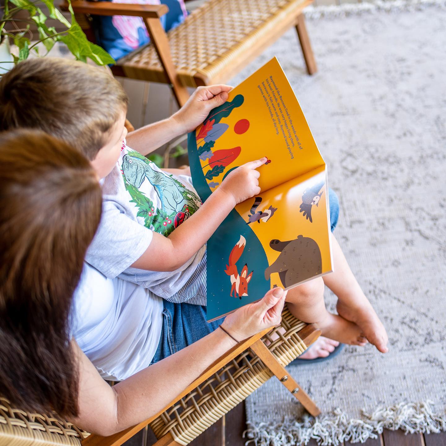 ๐ Follow Raymond, a loveable Raccoon, on a quest through the woods as he experiences some of the harsh realities involved in a culture dominated by screen obsession.
.
.
.
#raymondtheraccoon #education #book #childrensbooks #author #illustration #illustrator #raccoon #health #wellbeing #learning #teacher #educationalresources #teachersofinstagram #authorsofinstagram #illustratorsofinstagram #reading #bookstagram #bookstagrammer #teaching #australianchildrensbooks #aussiemums #australianmum #brisbane #australia