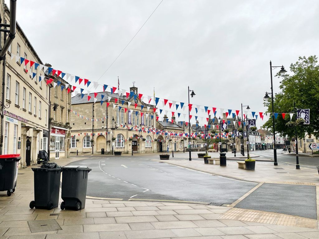 Nature-themed bunting-making workshop
A free nature-themed bunting making workshop will be held at the town hall during February half-term, led by the Melksham Flag Group.
The sessions invite young people to design and decorate vibrant nature-themed bunting. All materials are provided and the flag group will be on hand to guide children of all abilities.
The workshops are inspired by Sir David Attenborough’s 100th birthday, to celebrate nature and the environment.
Wednesday 18th February
10am – Booking required – book here https://buff.ly/tlIJ2uZ
1:30pm – Walk-in session (no booking required; first come first served basis)
Thursday 19th February
10am – Booking required – book here https://buff.ly/mfOzSBv
1:30pm – Walk-in session (no booking required; first come first served basis).
Read more on our website. The link is in our bio
Pictured: bunting in the Market Place Nature-themed bunting-making workshop
A free nature-themed bunting making workshop will be held at the town hall during February half-term, led by the Melksham Flag Group.
The sessions invite young people to design and decorate vibrant nature-themed bunting. All materials are provided and the flag group will be on hand to guide children of all abilities.
The workshops are inspired by Sir David Attenborough’s 100th birthday, to celebrate nature and the environment.
Wednesday 18th February
10am – Booking required – book here https://buff.ly/tlIJ2uZ
1:30pm – Walk-in session (no booking required; first come first served basis)
Thursday 19th February
10am – Booking required – book here https://buff.ly/mfOzSBv
1:30pm – Walk-in session (no booking required; first come first served basis).
Read more on our website. The link is in our bio
Pictured: bunting in the Market Place