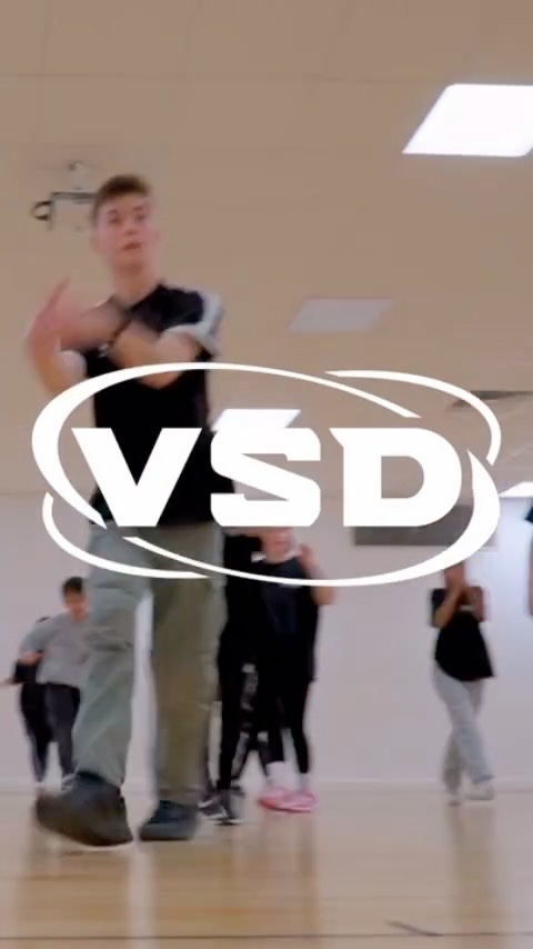 🎉 Want to see what we do? Check out our street dance classes in Kingston Upon Thames. Fun for kids of all ages and skill levels. Join the dance✨
www.vitalsignzdance.co.uk
#DanceWithUs #KingstonDance #StreetDance
📹@itsjack.png @lukeridleyfilm