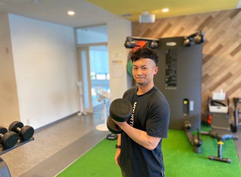 .
3月より
毎週月曜日の夜に
新しいスタッフが入ります🙆♂️
◾️田村健登トレーナー(KIND&FIT)
ダイエット、ボディメイク、コンディショニング、スポーツパフォーマンス向上まで幅広く対応。
スポーツ系専門学校の講師や
部活動のトレーニングコーチも務めており、
現場経験が豊富なトレーナーです💁♂️
プロフィール詳細は下記URLよりご覧ください。
https://kindfit-iwate.com/profile-kindfit-personal-training-iwate-morioka-yahaba/
トレーニングサポートをご希望の方は
お気軽にお声がけください😊
#モリオカトレーニングクラブ