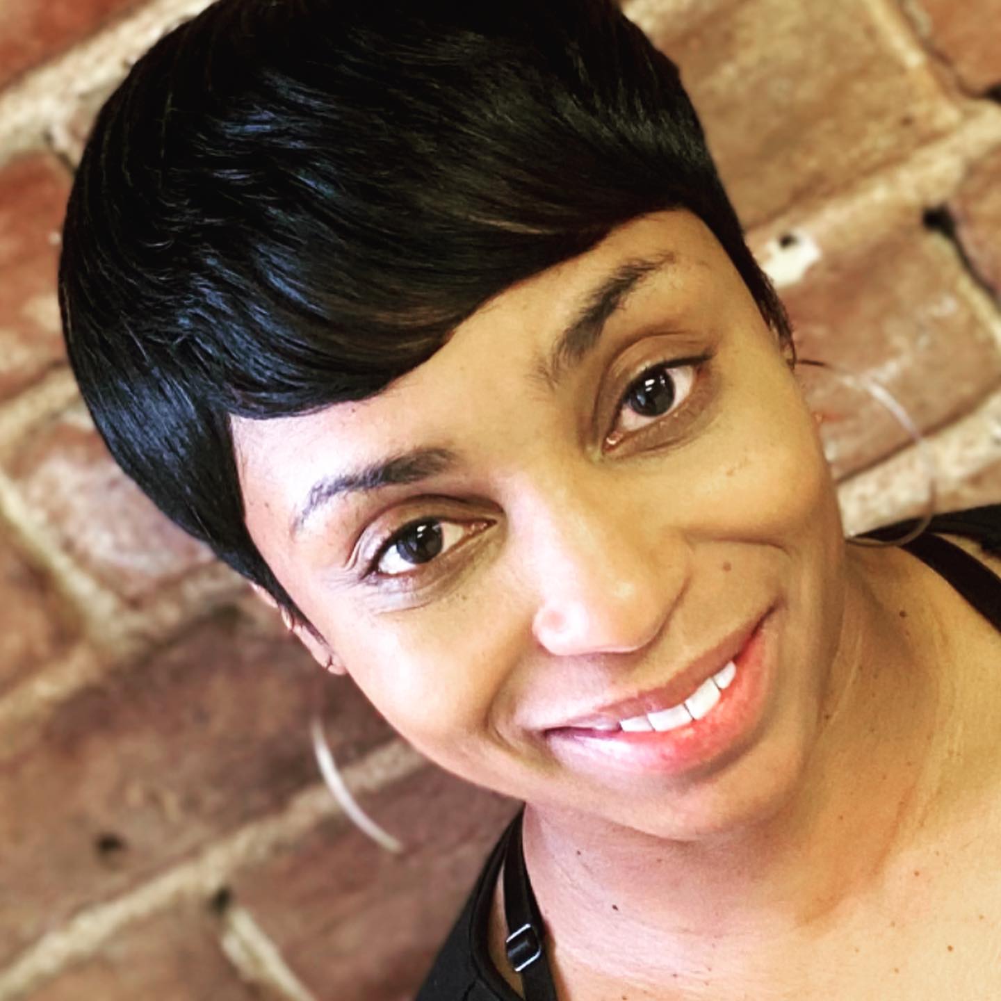 She’s loving this carefree sexy pixie!!!