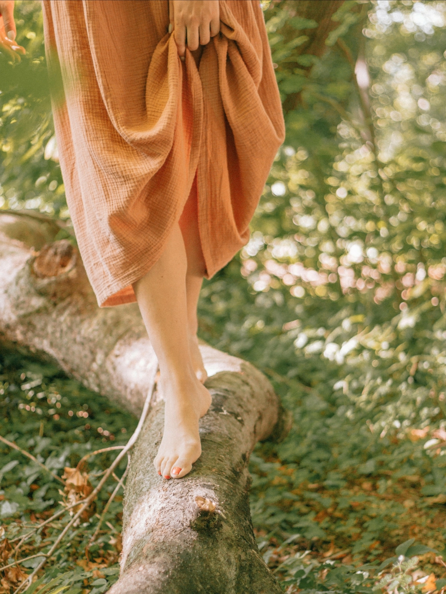 As the crisp air moves in, it’s time to retire those unsupportive flip-flops and summer sandals for structured footwear like sturdy boots or deep-seated loafers that provide the essential arch support and heel stability your feet have been craving all summer.
When shopping for your new seasonal favourites, prioritise styles with a wide toe box and adjustable laces to prevent nerve compression, and remember that if transitioning into closed-in shoes triggers any new aches or persistent cramping, a professional podiatry assessment can pinpoint whether a custom orthotic or a simple gait adjustment is the key to a pain-free winter.
www.surfcoastpodiatry.com