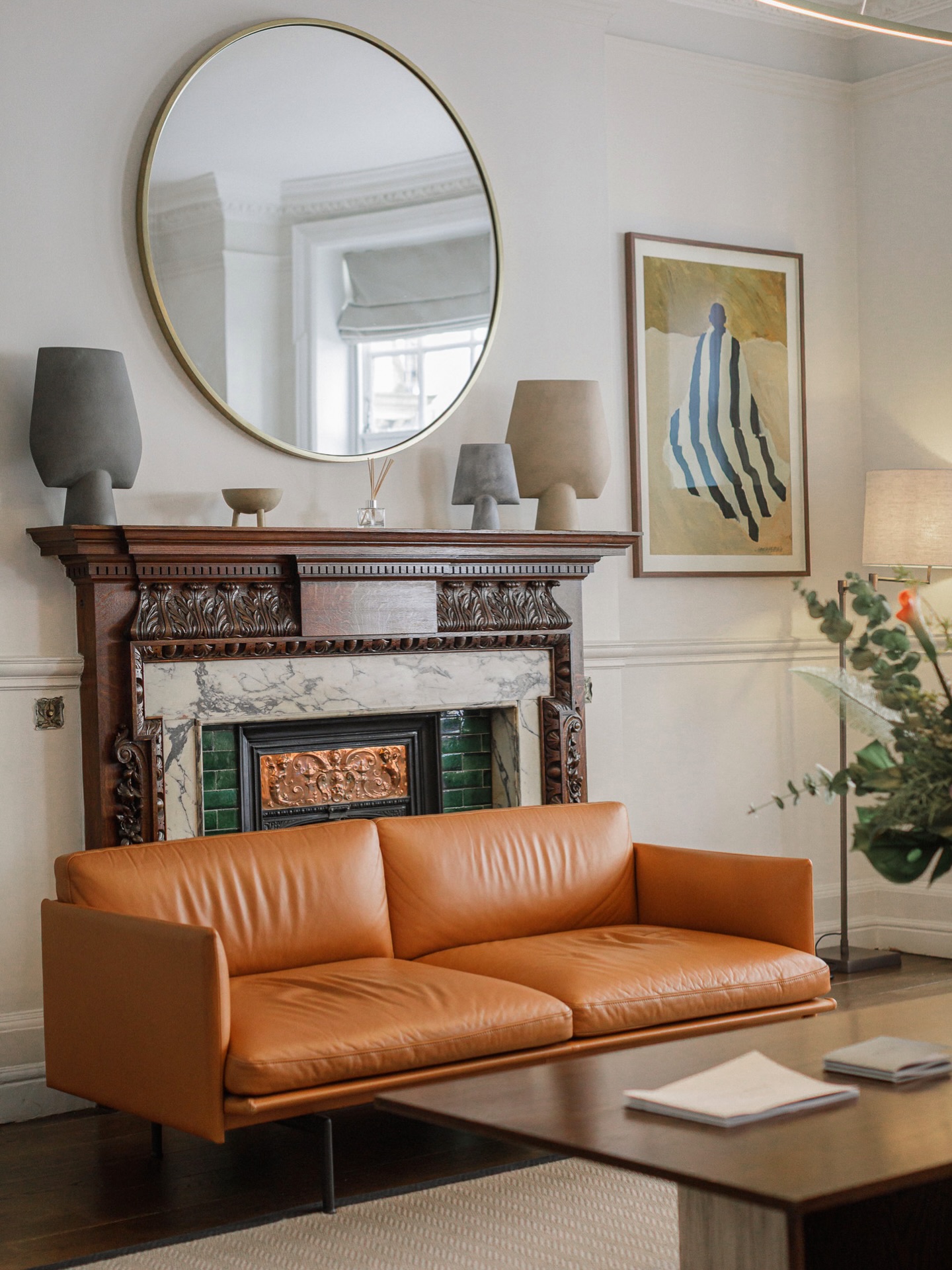 Where calm meets care ✨
Our beautiful waiting room at 101 Harley Street - designed to make your experience as comfortable and reassuring as possible before your day surgery. 🤍
#HarleyStreet #DaySurgery #PatientCare #101HarleyStreet