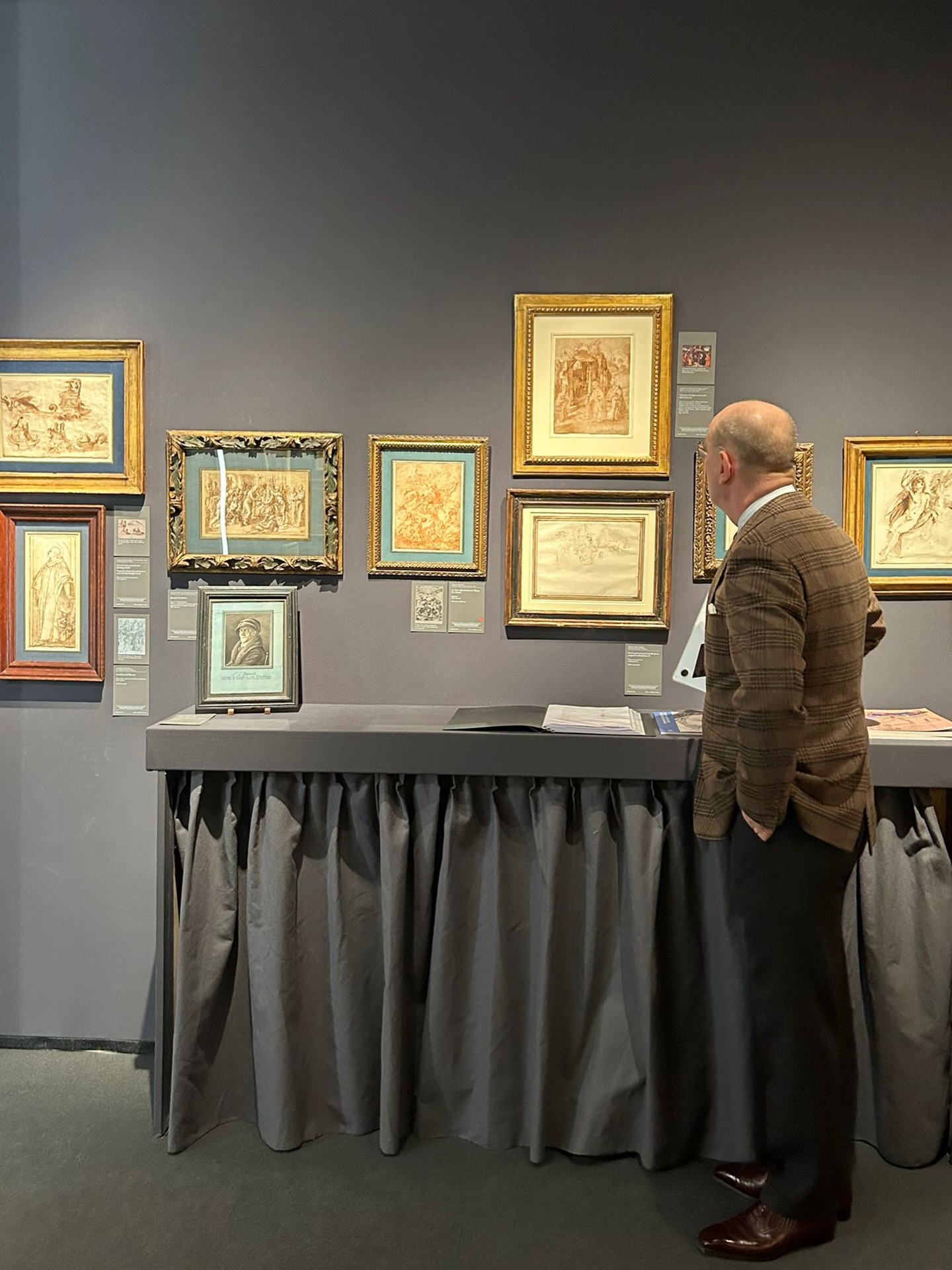 At the Salon du Dessin, we are presenting a focused selection of Italian and French master drawings â from Parmigianino to Giovanni Battista Tiepolo, alongside Pierre Brebiette and Guercino.
On view this week at stand 29.
Open until Monday.
đ Palais Brongniart
Place de la Bourse, 75002 Paris #
Saturday 28 March: 11am â 8pm
Sunday 29 March: 11am â 8pm
Monday 30 March: 12pm â 6pm
#SalonDuDessin #MasterDrawings #OldMasterDrawings @salondudessin #parisfair parmigianino
