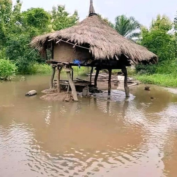 In September 2024, to make the situation in South Sudan worse, there were floods. These photos are from Nzara, one of the least affected areas!