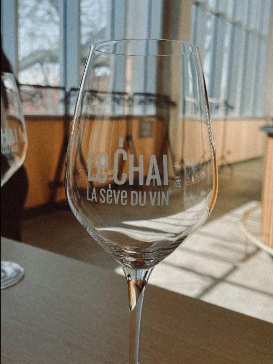 Petit retour en images sur « Le Chai (re)fait son salon ! » đ·
De beaux moments dâĂ©changes, de dĂ©couvertes et de dĂ©gustation đ«¶
Un immense merci Ă tous les vignerons dâavoir rĂ©pondu prĂ©sent. On remet ça quand ? đ
Toutes les cuvées que vous avez dégustées samedi sont disponibles au Chai !
#LeChai #SalonDuVin #Vignerons #Degustation #pau
@lionelosmin @domaine_bellegarde @distillerie.sugarra @brasserieaussau @lespasseursdevins @domainedelhortus @clos_de_lanhel @m_chapoutier @aixrose.official @chateau_thieuley @domainesergelaloue @domainemerlin @damptfreres @atelier_hugues_laborde @jarnoterie @mourguesdugres @domaine_la_monardiere @combellaserre @domainecastera @closuroulat @alexfoillard @champagnedrappier @domaine_chaume_arnaud @patisserieartigarrede @birabenfoiegras @domaineperaldi @chambreamourfr