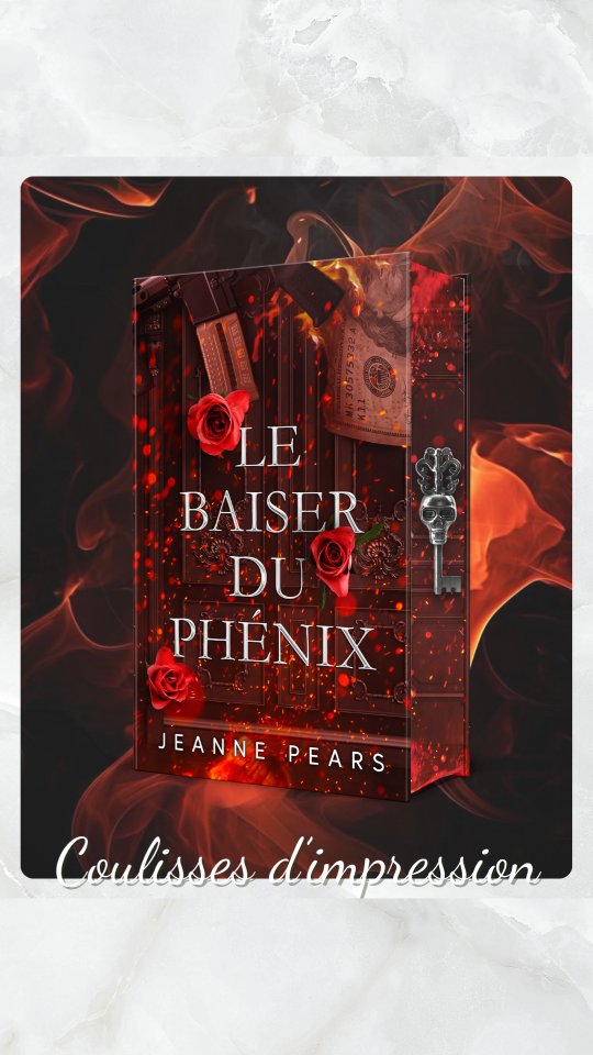 Plongez dans les coulisses de l'impression de mon prochain roman à paraître le 21 juin Le Baiser du Phénix.
Un immense merci à l'équipe de @alphabookprint pour la vidéo et leur réactivité ❤️
Tellement hâte de tenir ce gros bébé dans mes mains et encore plus de le partager avec vous.
Résumé :
Il était l’ombre. Elle était le feu.
Ensemble, ils allaient tout embraser.
On dit que certaines flammes ne s’éteignent jamais. Qu’elles marquent la peau et consument les cœurs. Et qu’elles renaissent, toujours, des cendres.
Héritière d’un clan mafieux, Nessrine Belinski a grandi dans les silences, les secrets et la peur.
Nikita, lui, n’est qu’acier et glace : un protecteur qu’elle n’a pas choisi, une menace qu’elle ne peut ignorer.
Elle devrait se tenir à distance. Il devrait la repousser. Mais certaines attirances sont irréversibles.
Et dans leur monde, l’amour est une faiblesse… ou une arme.
Pour rappel, il est possible de réserver dès maintenant votre broché collector en remplissant le formulaire dont le lien est accessible depuis mon linktr.ee dans ma bio.
Exemplaires en nombre limité.
J'espère pouvoir le présenter en avant-première au salon @salonromantasia les 2 et 3 mai prochains.
