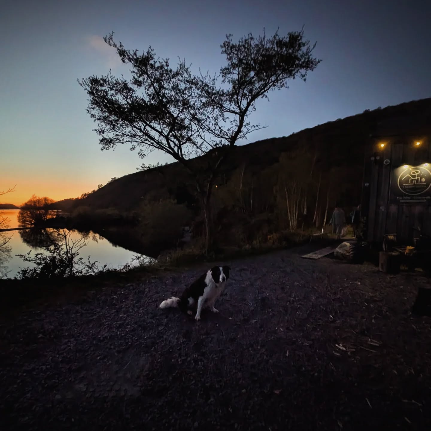 We love lasties at @saunawales. Couldn't wish for a more perfect evening. Sunsets, chats, dips and bats.